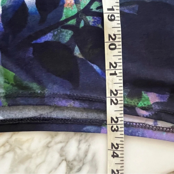 Clare Sun Woo Watercolor Floral Short Sleeve Top Size Medium - Picture 8 of 9